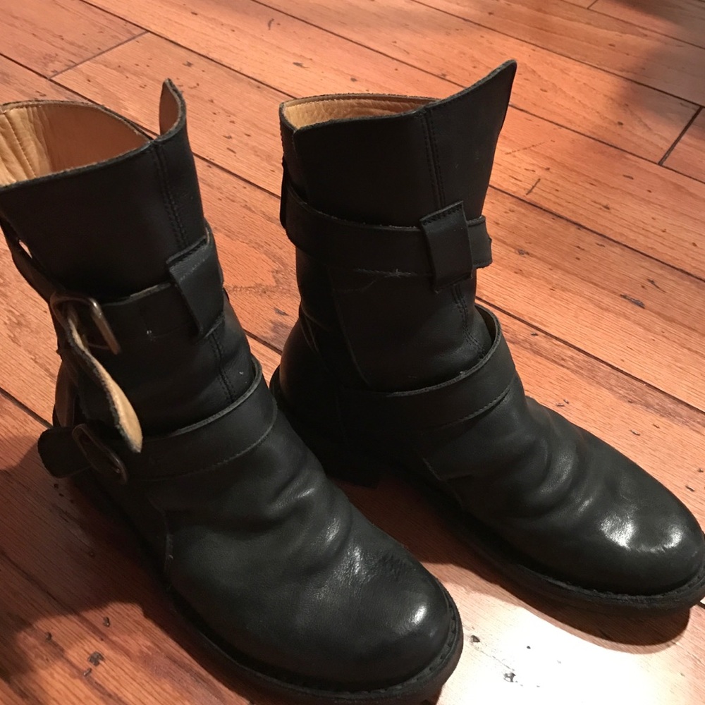 Biker boots
